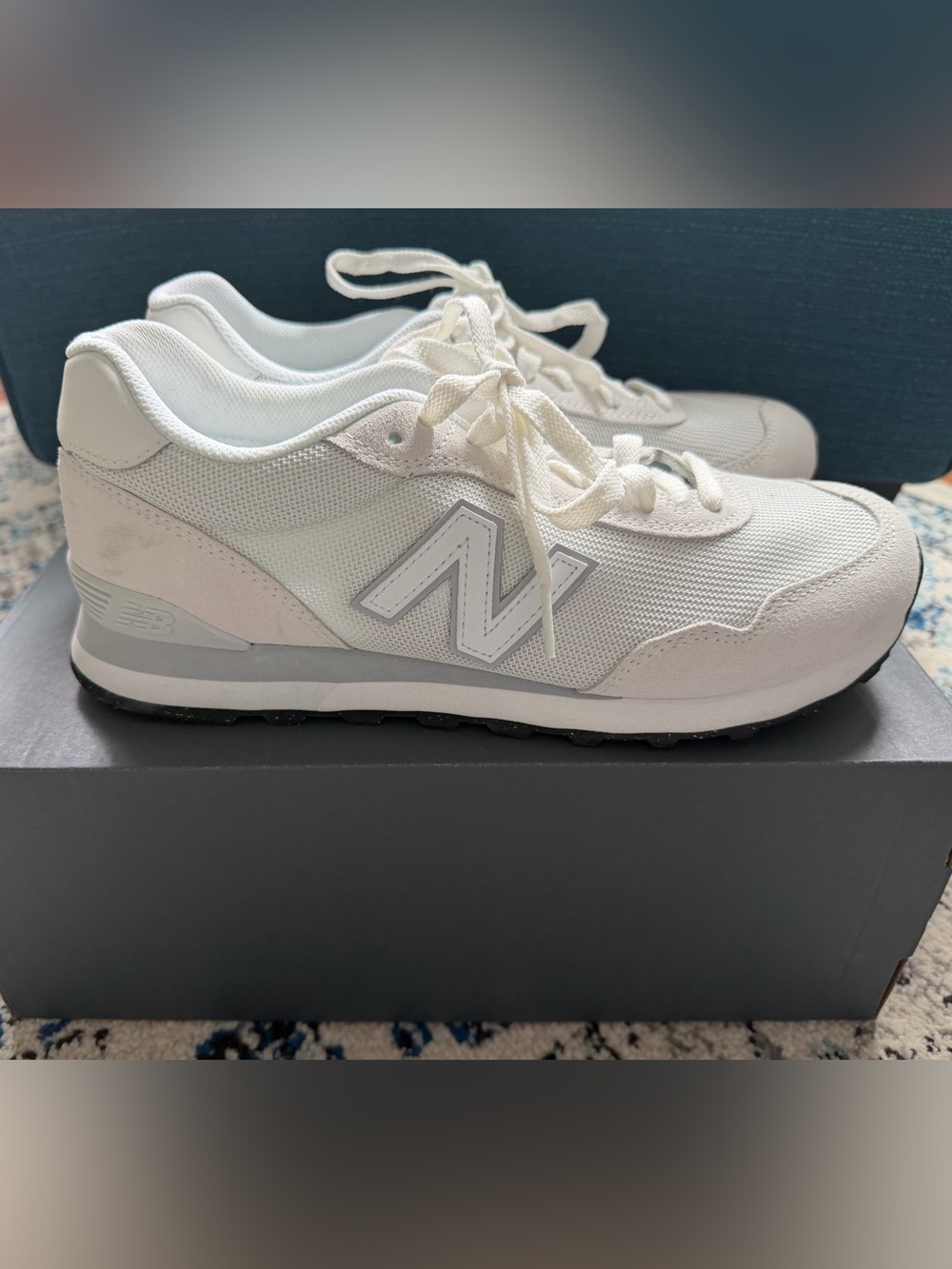 New Balance White Cream Low-Top Mesh & Suede Sneakers- women’s 9.5